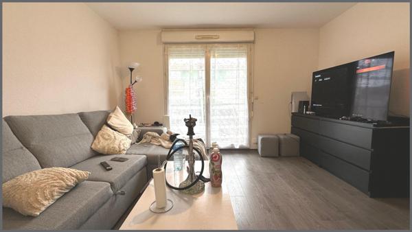 T2 dans une résidence avec piscine !!!