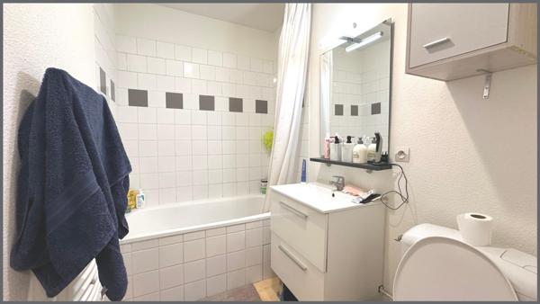 T2 dans une résidence avec piscine !!!