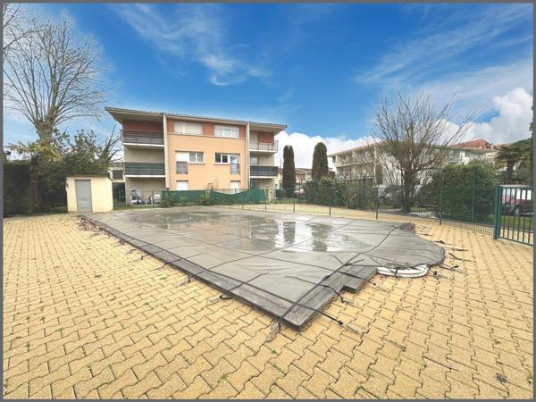 T2 dans une résidence avec piscine !!!
