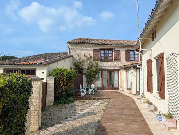 Maison 146 m2, Pamproux 79800