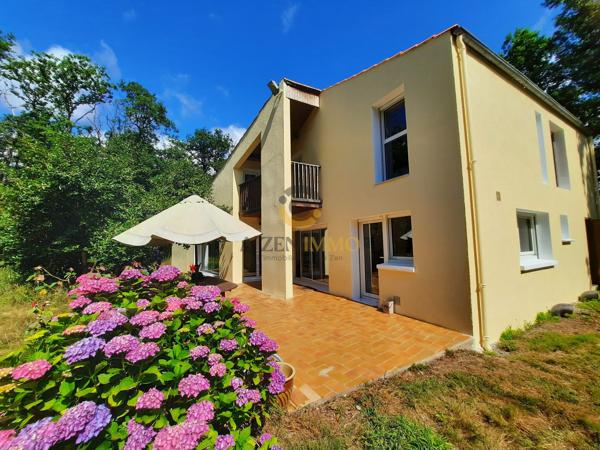 Maison d'architecte sur une propriété de 5000 m2