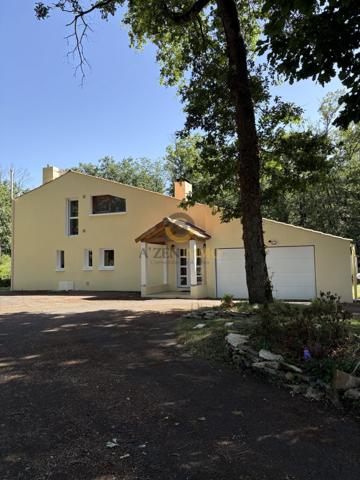 Maison d'architecte sur une propriété de 5000 m2