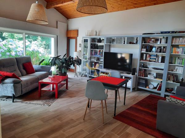 Maison d'architecte sur une propriété de 5000 m2
