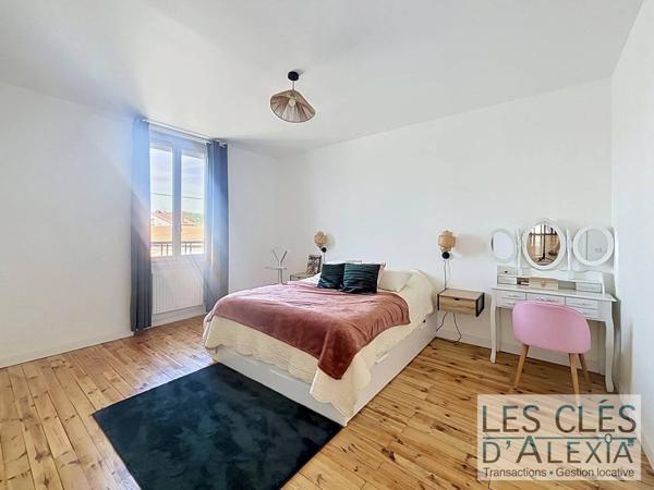 MAISON FAMILIALE DE 120 M² AVEC GARAGE ET SOUS-SOL COMPLET