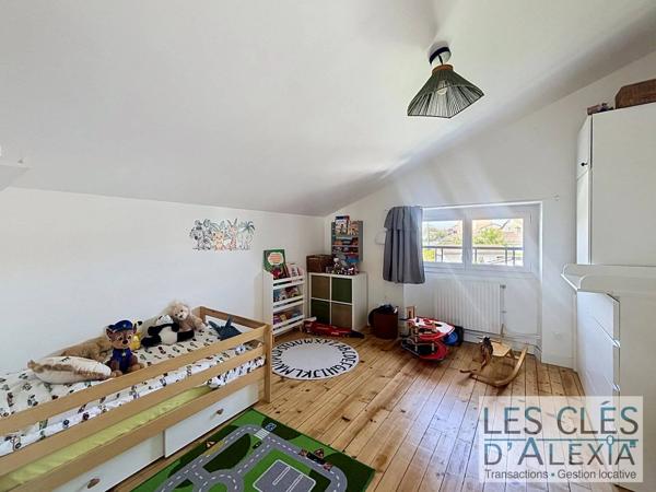 MAISON FAMILIALE DE 120 M² AVEC GARAGE ET SOUS-SOL COMPLET
