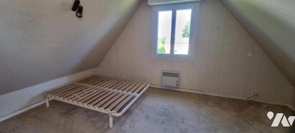 Maison avec terrain et dépendance