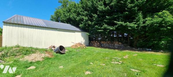 Maison avec terrain et dépendance