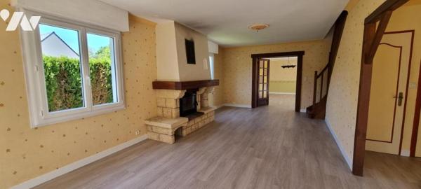 Maison avec terrain et dépendance