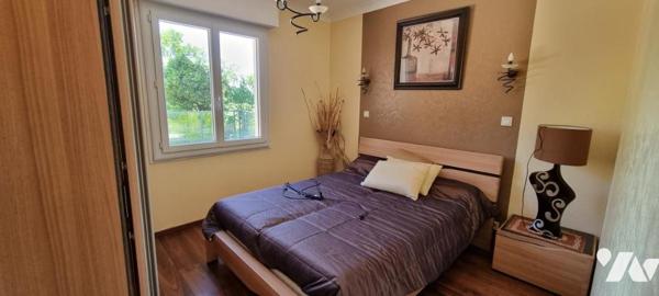 Maison avec terrain et dépendance