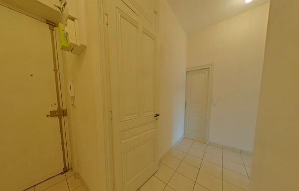 APPARTEMENT T2 A LOUER - LYON 7EME ARRONDISSEMENT Pasteur 50.09 m 2 930 € charges comprises par mois
