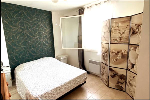 Six Fours centre ville. Maison T6 de 122 m² avec garage de 20 m² sur 507 m² terrain