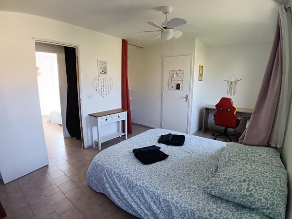 Six Fours centre ville. Maison T6 de 122 m² avec garage de 20 m² sur 507 m² terrain