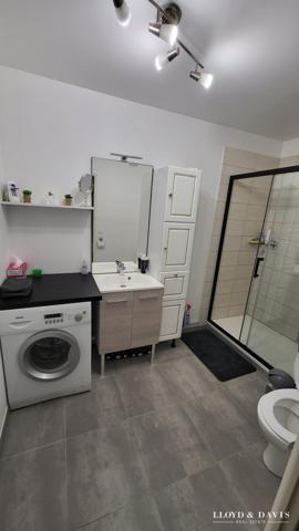 Apt T2 avec terrasse, jardin et place parking couverte sécurisée