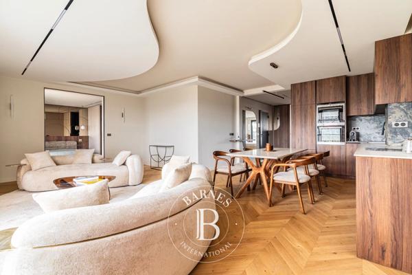 Paris 16ème, Appartement 2 Chambres -  104 m² à vendre