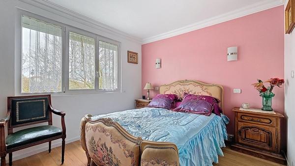 Pavillon 180m², Arboré, Terrain 1143m² piscinable