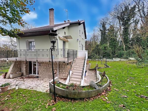 Pavillon 180m², Arboré, Terrain 1143m² piscinable