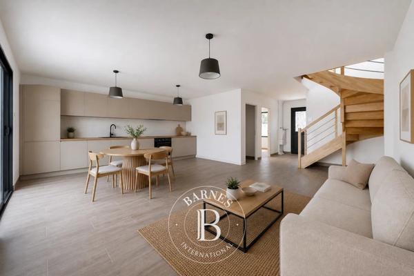 Joinville-le-Pont, Maison 5 Chambres -  130 m² à vendre