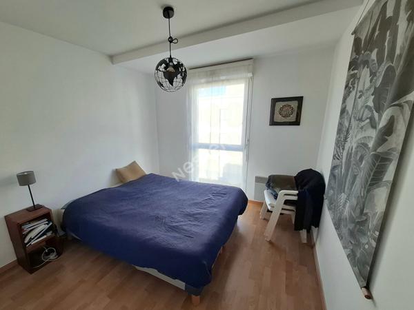 Orvault Haute Vallée/Praudière : En vente ! Appartement T3 2 chambres de 67 m² à proximité de toutes les commodités / dernier étage terrasse / ascenseur / Garage double