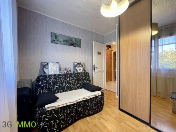 Vente / Maison de plain-pied à Saint-Pierre-en-Faucigny (74800)
