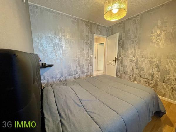 Vente / Maison de plain-pied à Saint-Pierre-en-Faucigny (74800)