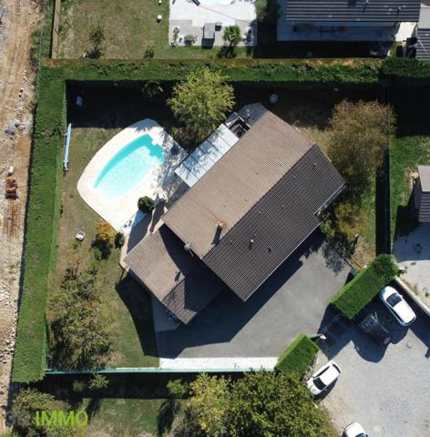 Vente / Maison de plain-pied à Saint-Pierre-en-Faucigny (74800)