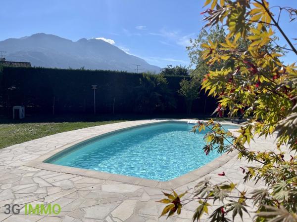 Vente / Maison de plain-pied à Saint-Pierre-en-Faucigny (74800)