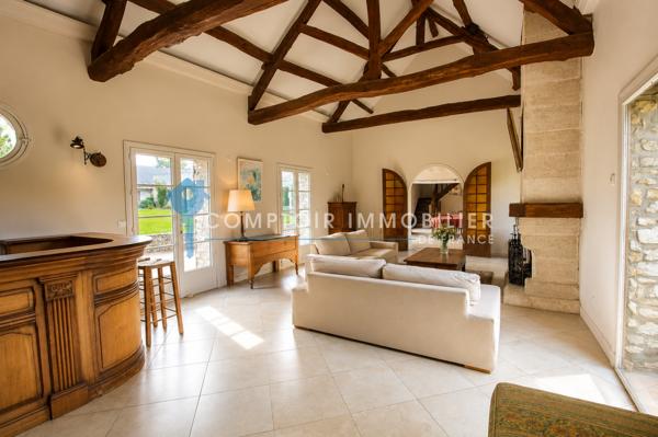 Propriete 7 pièce(s) 5 chambre(s) 330 m²