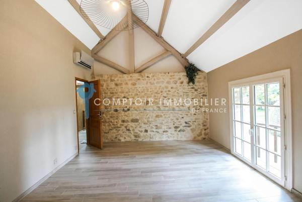 Propriete 7 pièce(s) 5 chambre(s) 330 m²