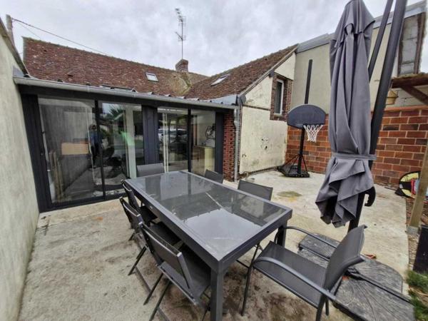 Maison 3 chambres, véranda , jardin