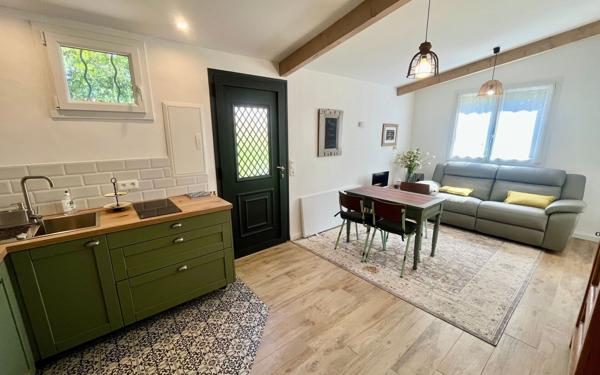 Maison à vendre    2 pièces •  Méjannes-le-Clap