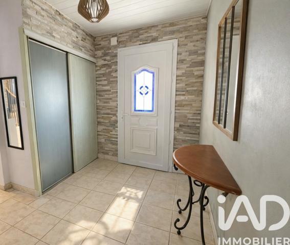 Maison à vendre 6 pièces 119 m² Ruelle-sur-Touvre