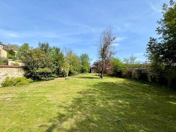 Maison de caractère à vendre à Auvers-sur-Oise - 6 chambres - environ 200 m² habitables