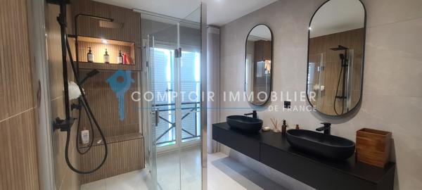 Villa
                                                                                                                                                                                                                                                                                                                        4 pièce(s)                                                                                                                                                                                                          3 chambre(s)                                                                                                                                                                                                          140  m²