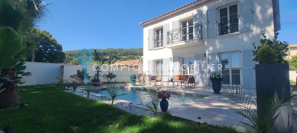 Villa
                                                                                                                                                                                                                                                                                                                        4 pièce(s)                                                                                                                                                                                                          3 chambre(s)                                                                                                                                                                                                          140  m²
