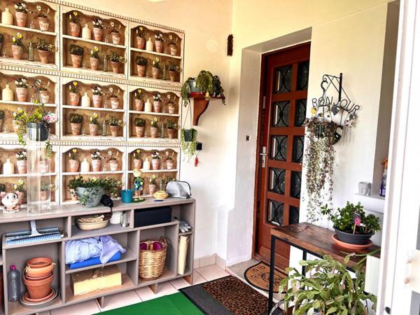 LONGERE RENOVEE  PARIS 1H30 + UNE PETITE MAISON A RENOVER