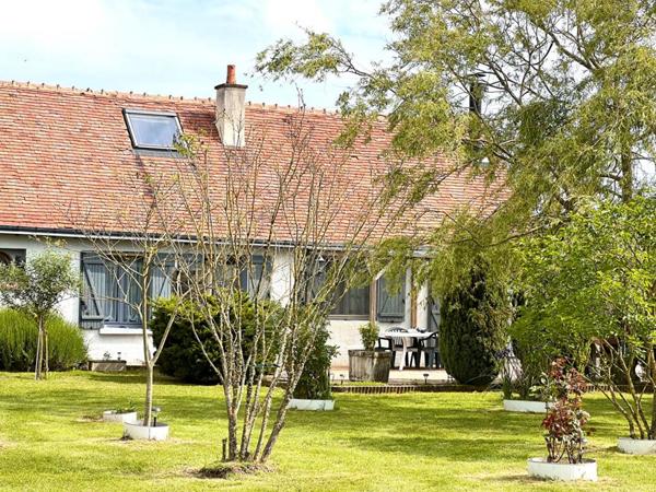 LONGERE RENOVEE  PARIS 1H30 + UNE PETITE MAISON A RENOVER