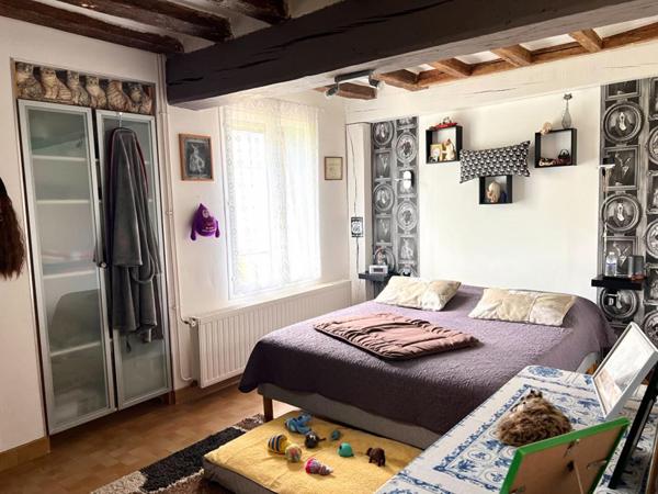 LONGERE RENOVEE  PARIS 1H30 + UNE PETITE MAISON A RENOVER