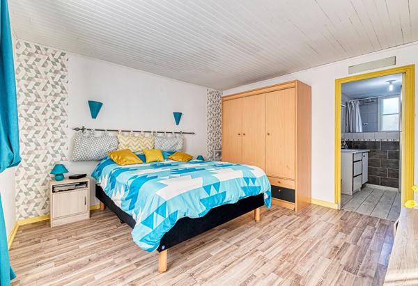 Maison Chemire Sur Sarthe 8 pièce(s) 175 m2