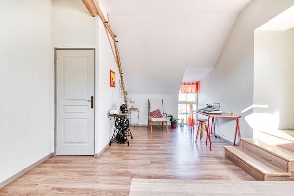 Maison Chemire Sur Sarthe 8 pièce(s) 175 m2