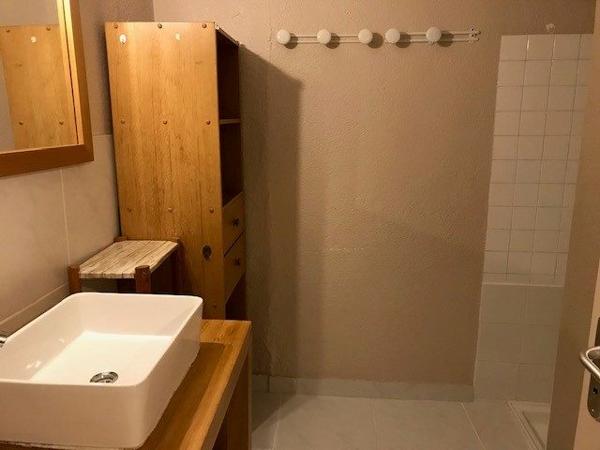 Appartement rénové en centre-ville