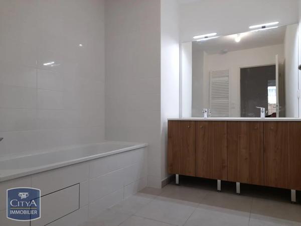 Appartement à louer 3 pièces 63.98m²