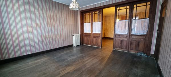 Maison Hirson 8 pièce(s) 200 m2