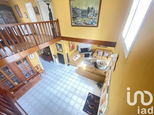 Maison à vendre 8 pièces 213 m² Cergy