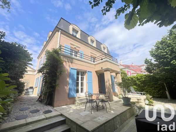 Maison à vendre 8 pièces 213 m² Cergy