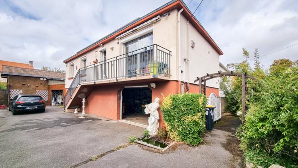 NANTES - Zola - Maison nantaise avec dépendances- idéale investisseurs ou 1er achat !  