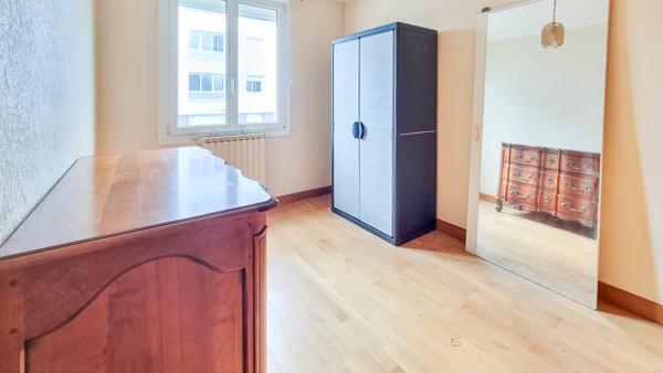 NANTES - Zola - Maison nantaise avec dépendances- idéale investisseurs ou 1er achat !  