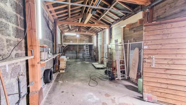 NANTES - Zola - Maison nantaise avec dépendances- idéale investisseurs ou 1er achat !  