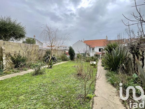 Maison à vendre 5 pièces 130 m² Saint-Gilles-Croix-de-Vie