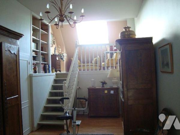 Maison à vendre à PONTIVY (56300), Morbihan (56), située dans le coeur du centre-ville, proche ...