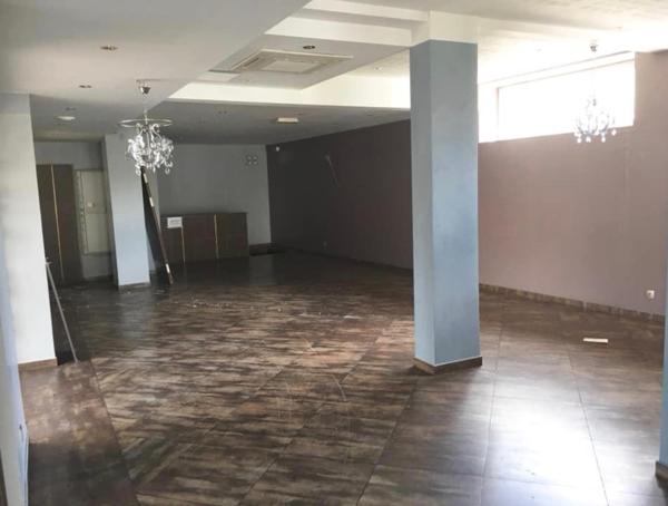 Belle surface de vente de 231 m²